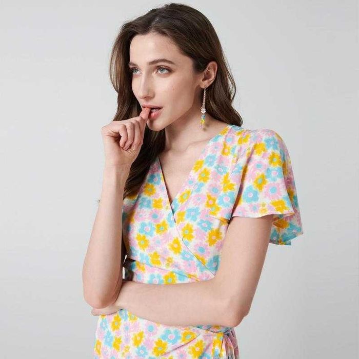 Нова сукня на запах sinsay