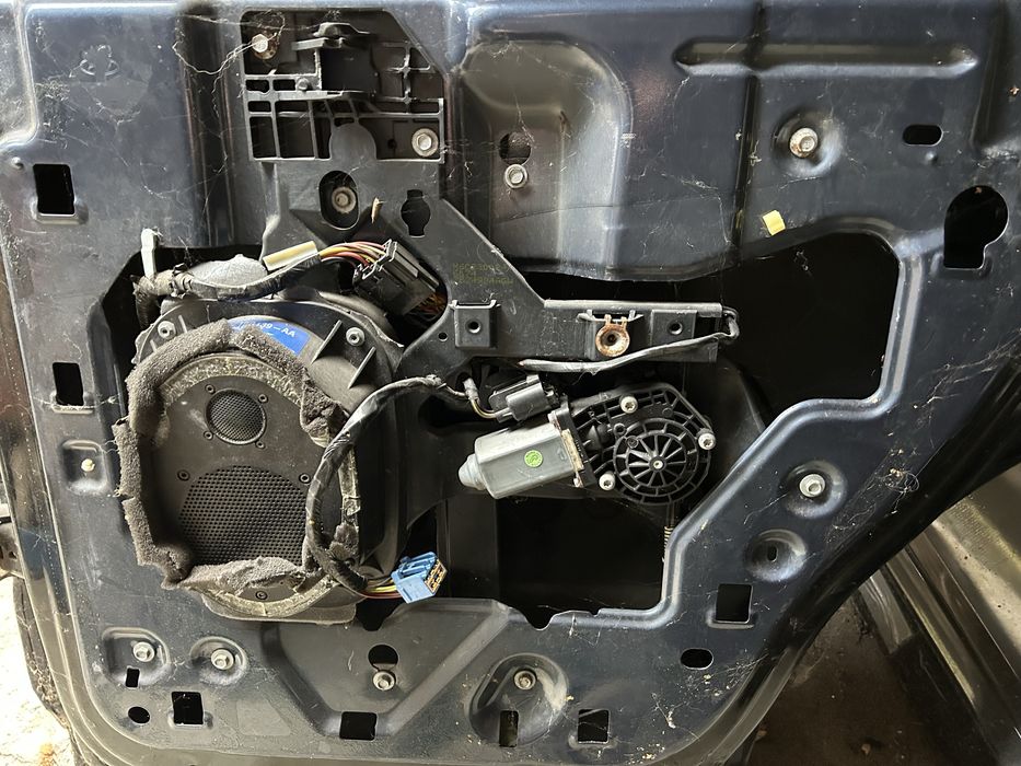 Lincoln navigator 2 mechanizm szyby tyl