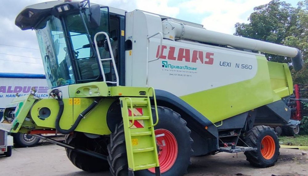 Комбайн CLAAS LEXION 560