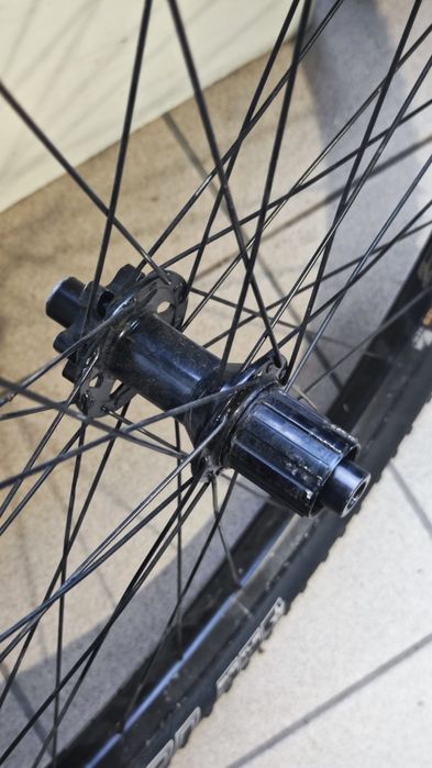 Koło tył 29" DT Swiss 240s WTB KOM i29 TCS 12x142 HG + Rocket Ron