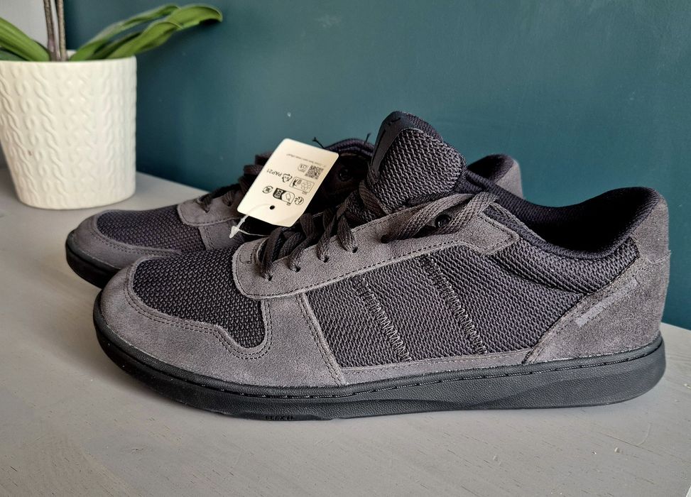 Tenis  novos e originais n 46 gama Premium Decathlon 
Numero para quem
