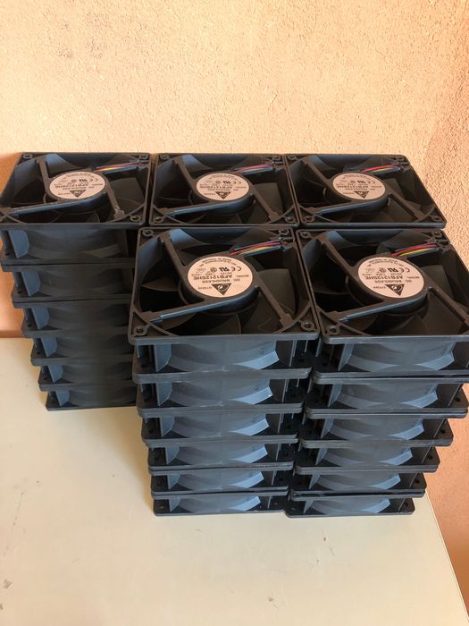 Ventoinhas Delta 12V 1.60A 120mm NOVAS!