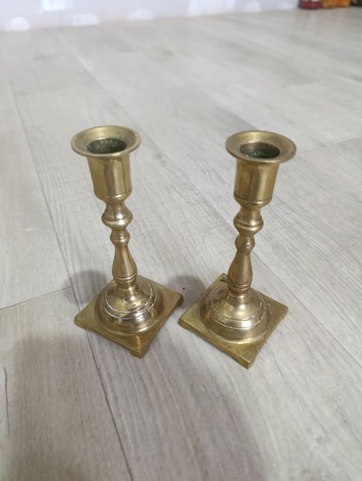 Підсвічники різноманітні