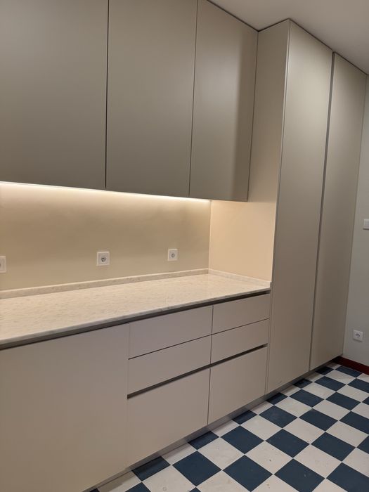 Apartamento T3 pronto a alugar com garagem e totalmemte remodelado