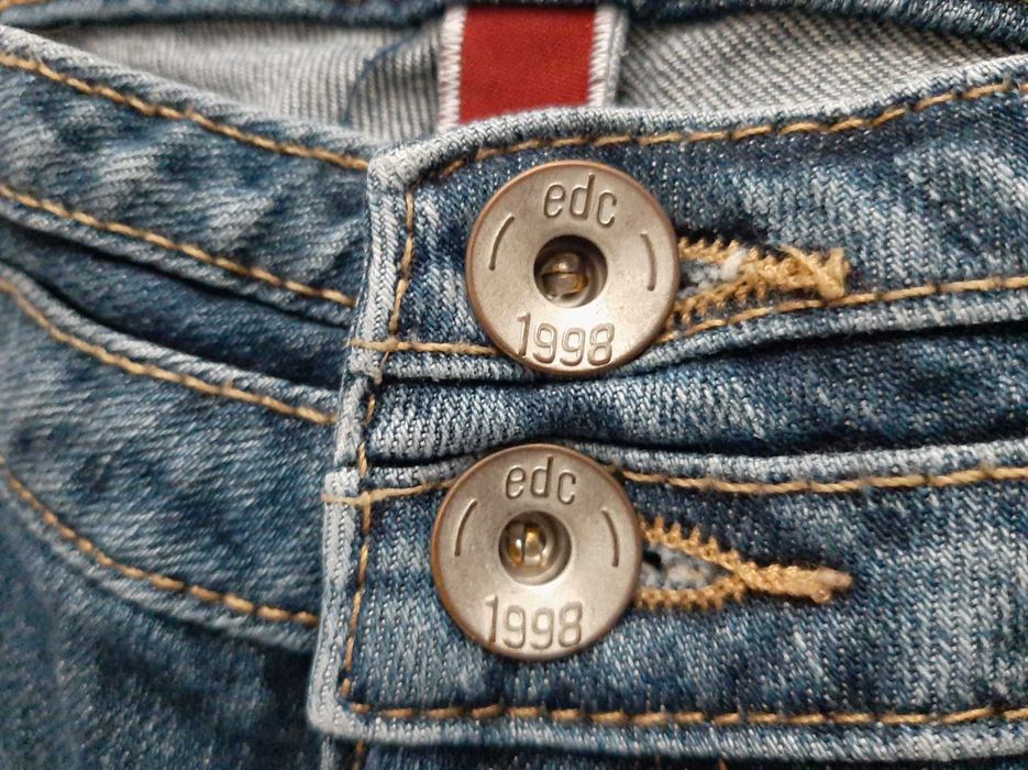 Esprit damskie jeansy 31/32