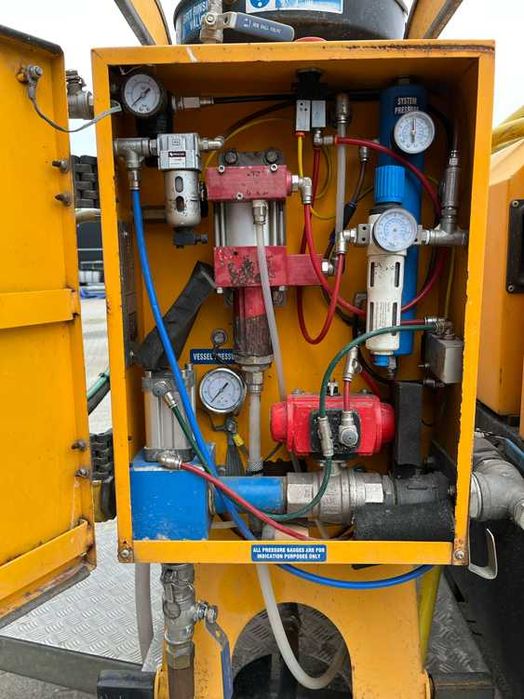 Piaskarka hydropiaskarka z kompresorem Falcon F60CTM Yanmar 4TNV88, 12 Bar