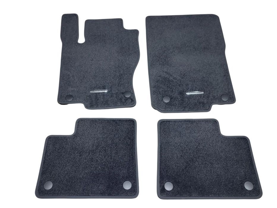 Jogo de Tapetes Novos Original Mercedes GLK , ML , GL  A1666804102
