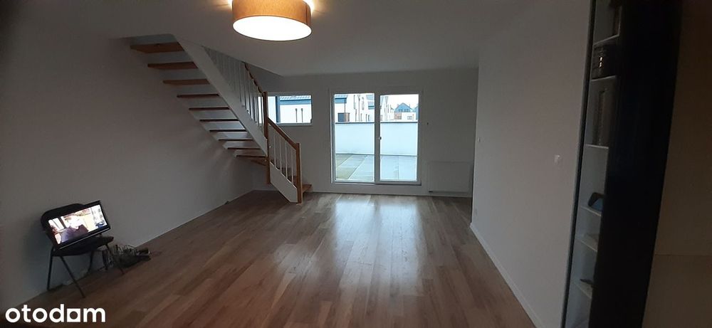 Dwupoziomowe mieszkanie 75m² z tarasem 30m² i 2 miejscami postojowymi