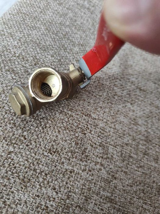 Zawór kulowy z filtrem siatkowym 1/2" GOSHE