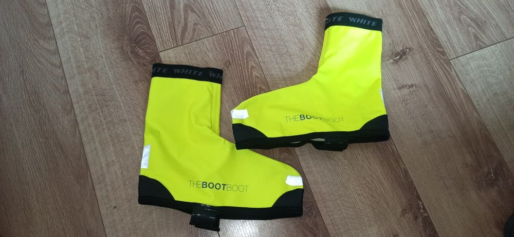 Ochraniacze na buty kolarskie firmy White. Nowe