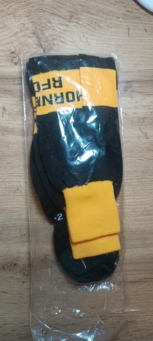 Футбольні гетри жовтого чорного кольору оригінальні нові