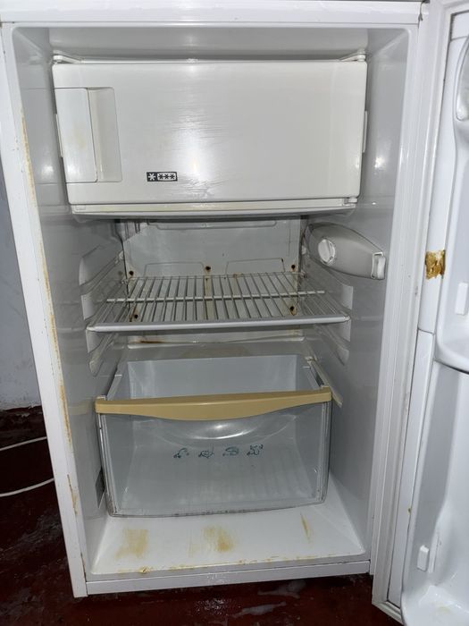 холодильник в робочому стані