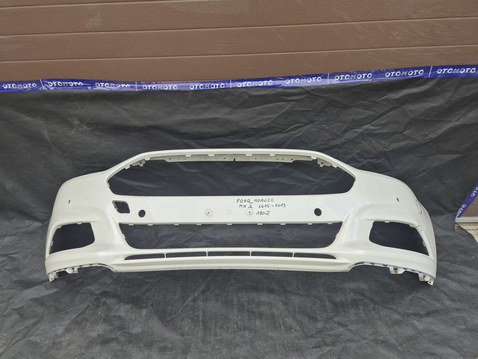 Ford Mondeo MK V zderzak przedni