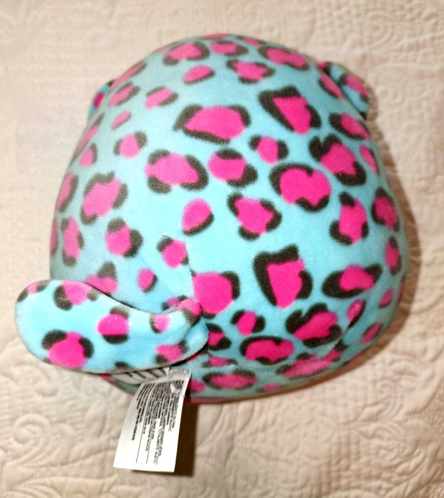 Maskotki pluszaki widoczne na zdjęciach (jest opcja "po sztuce")