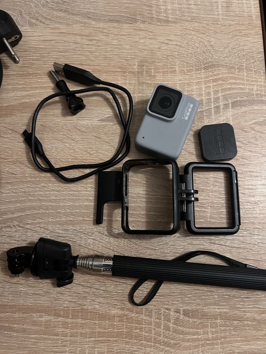 Продаю GoPro 7 white