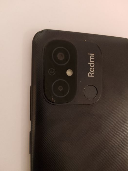 Продам телефон Redmi 12c