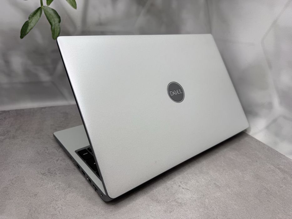 Ноутбук Dell Latitude 5520/i5-1135G7/16ГБ/512GB SSD/15.6"/Full HD IPS