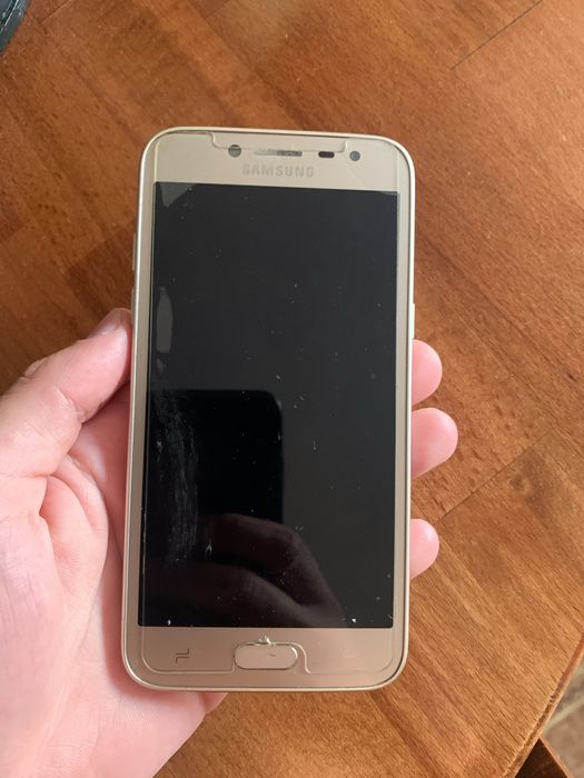 Сенсорний телефон Samsung j2 16gb в хорошому стан