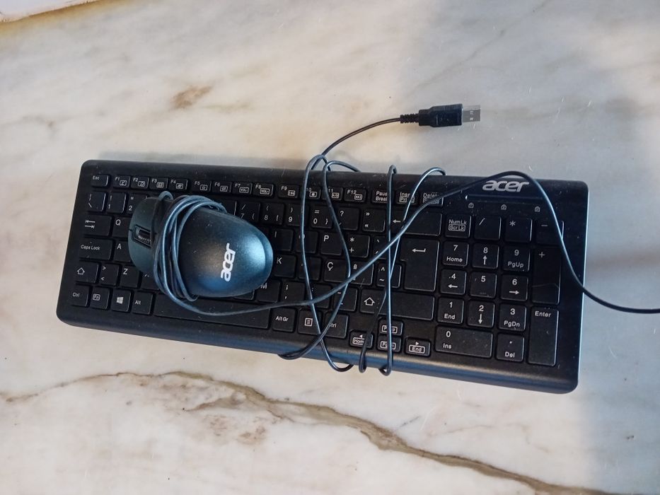 Teclado e Rato Acer