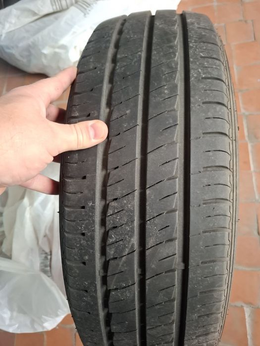 Шини roadtrek 15r 195/70C всесезонні