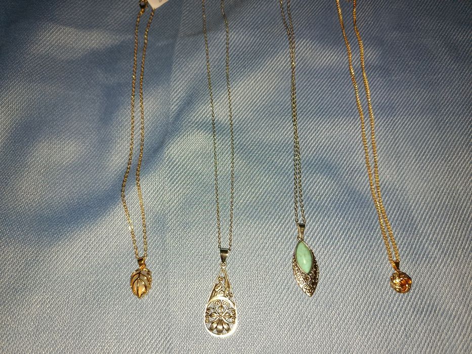 Біжутерія, підвіски, кулони