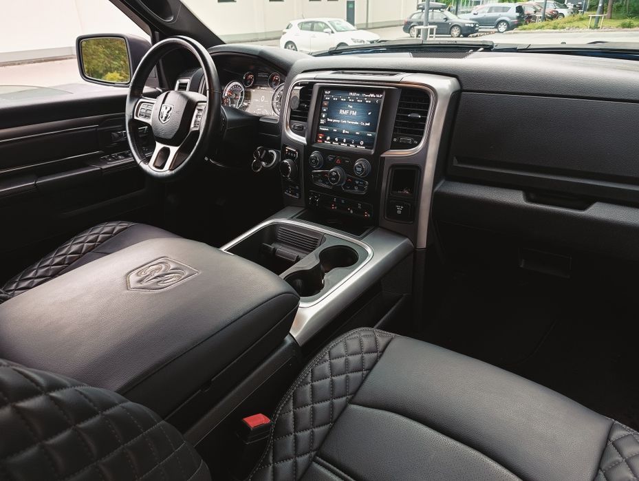 Dodge Ram 1500 3.6 LPG 4X4 bogate wyposażenie,stan idealny, zamiana.