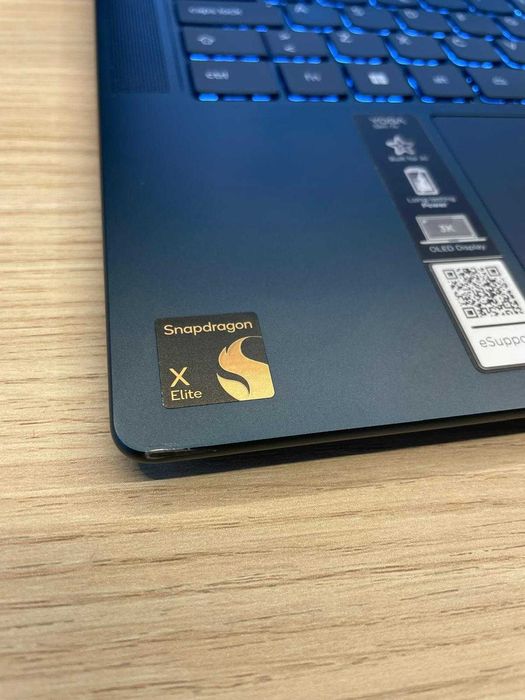 Lenovo Yoga Slim 7 14Q8X9 - Type 83ED