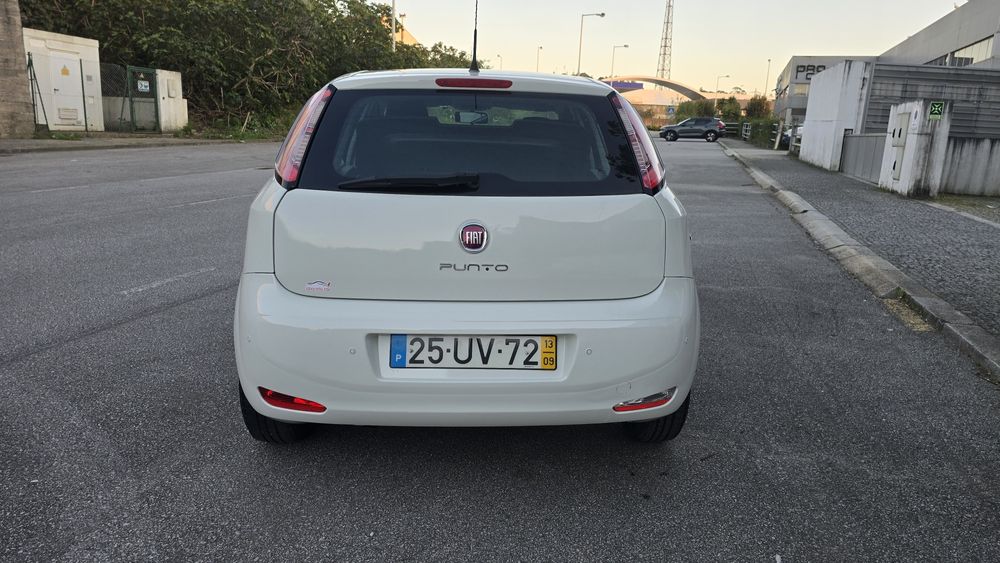 Fiat Punto 1.3 Multijet – Económico, Fiável e Pronto a Andar