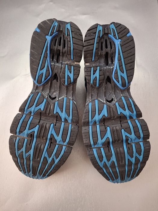 Кроссовки Mizuno Wave Prophecy 5