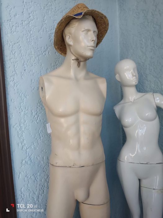 Três Manequins