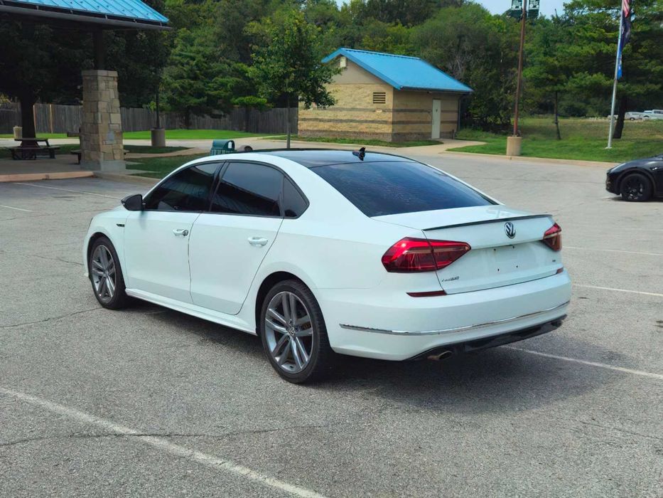 Volkswagen Passat      2018