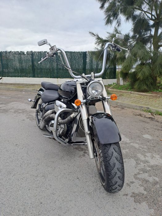 Suzuki VL800 Intruder