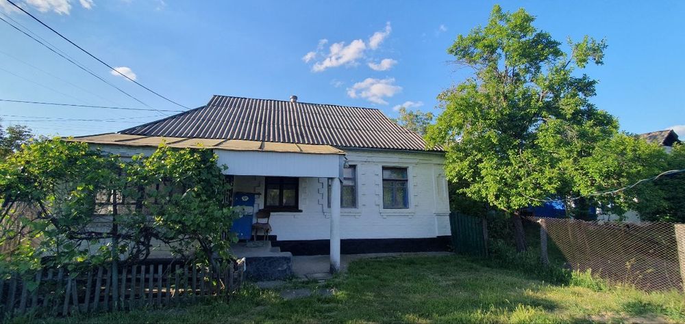 Продається газифікований будинок смт Катеринопіль