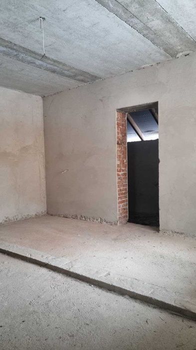 Продається просторий приватний будинок в Івано-Франківську