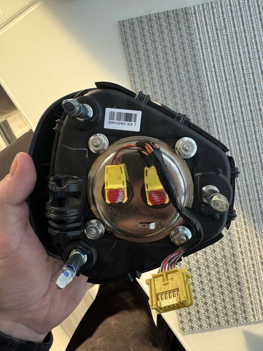 Подушка безопасности tesla model 3, Y