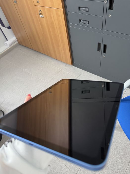 iPad 16A – Niebieski – 100% Bateria + Pencil + Etui + Gwarancja