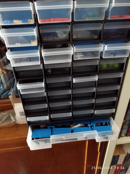 110 set de várias colecções de lego