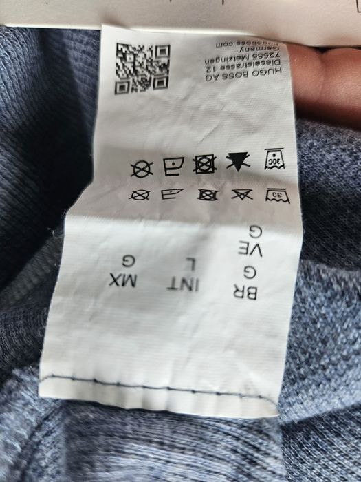 Koszulka z długim rękawem Hugo Boss Orange L
Rozmiar L.