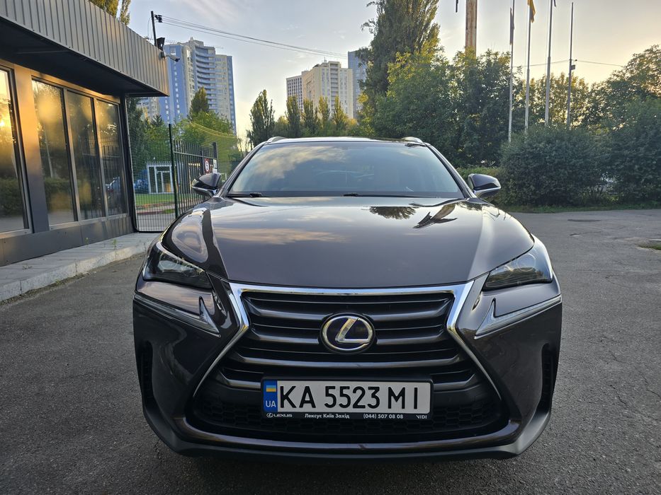 Lexus NX 300H 2015 авто для себе