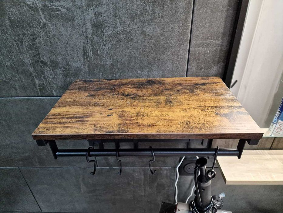 Półka łazienkowa z 8 haczykami do powieszenia na ubrania dom