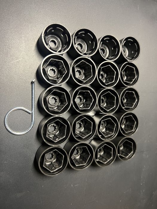 Колпачки на болты , колпачки на болты колесные VW 1K06011739B9