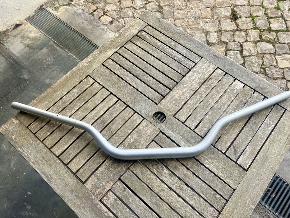 Guiador OEM Ducati Multistrada V4