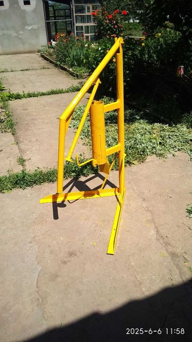 Ручний прес для паливних брикетів. Ручной пресс для топливных брикетов