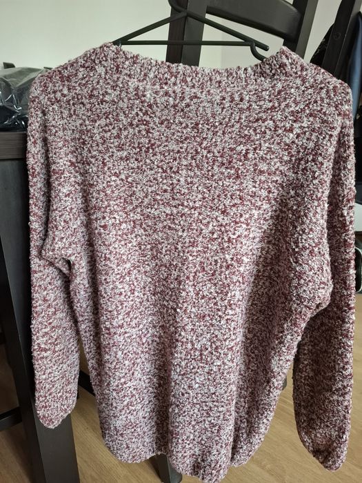 Melanżowy sweter z sercem