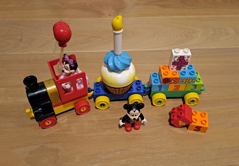 LEGO 10597 Duplo Parada urodzinowa myszki Miki i Minnie