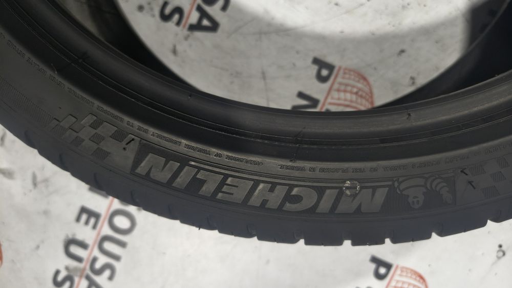 2 pneus semi novos 225-40R18 Michelin - Oferta dos Portes