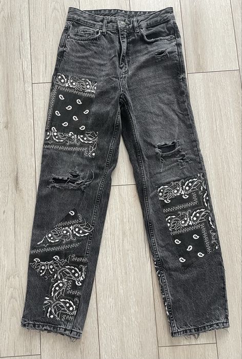 Джинси Bershka.