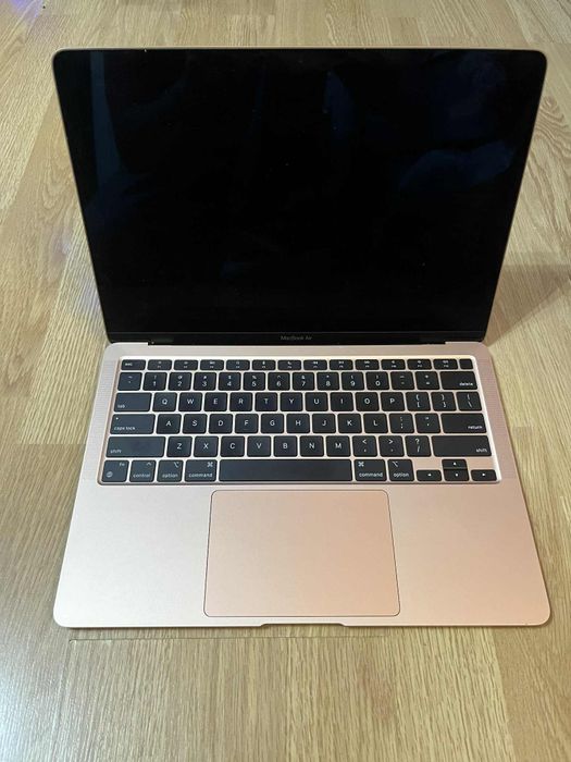 Macbook air m1 2020 (laptop)