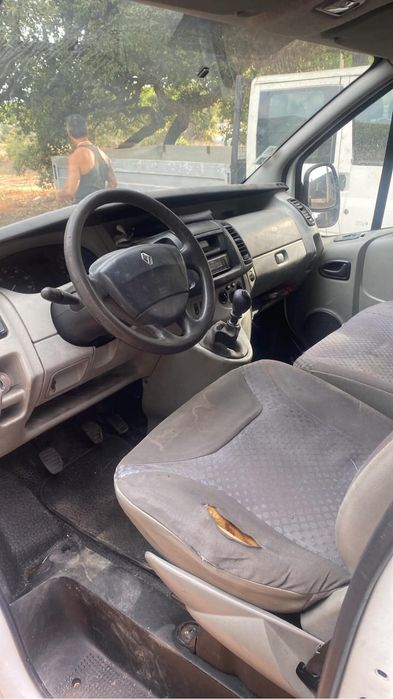 Renault trafi 2.0 dci