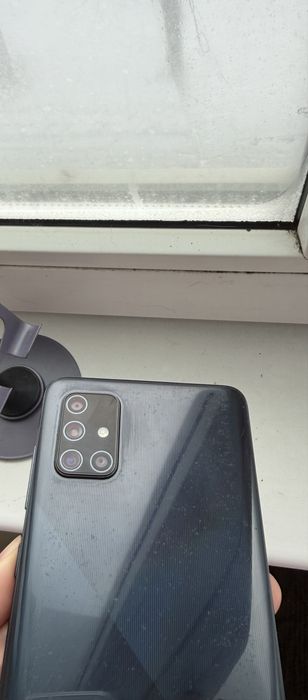 Samsung Galaxy A71.  6/128